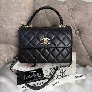 CHANEL Trendy CC Shoulder Bag Size Medium Lambskin Leather Black